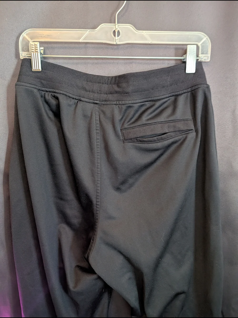 Under Armour Black Athletic Joggers Drawstring Capped Ankles Logo Comfy Track - Picture 7 of 9